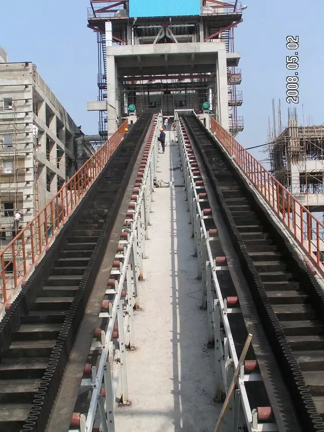 寧夏礦用大傾角輸送機